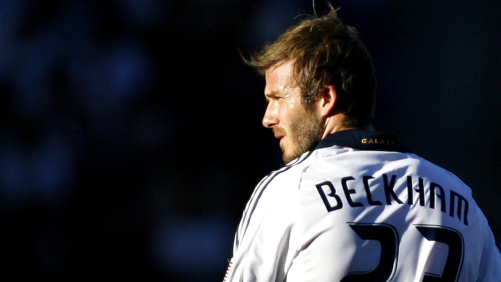 未来足球：场馆配备智能空气净化与节能系统，绿色科技引领行业